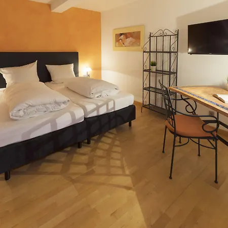 Badischer Hof Hotell 3*